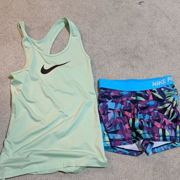 Nike "Dri-Fit" Tank Top & Shorts Set
